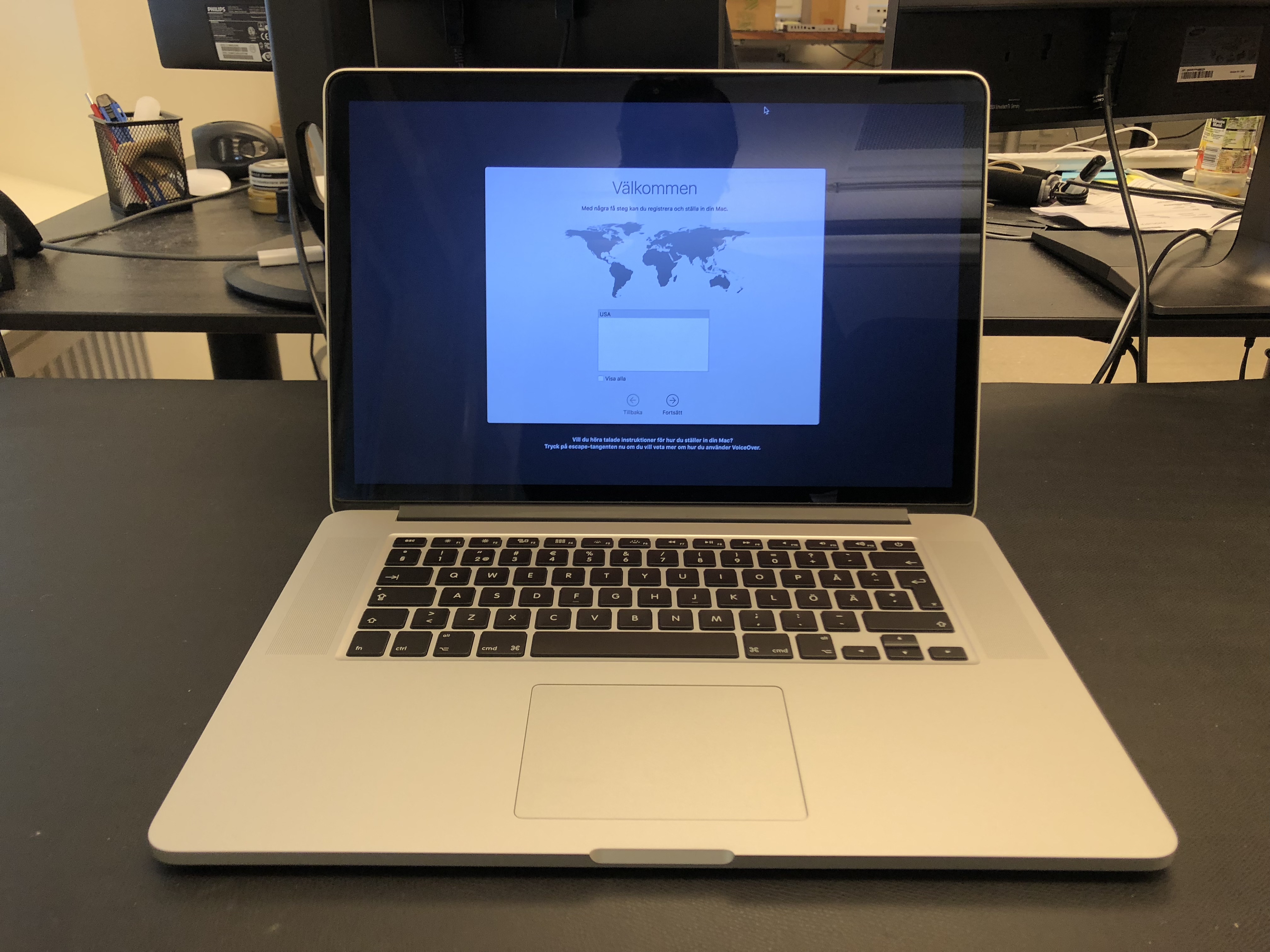 MacBook Pro Retina 15" Intel QuadCore i7 2.3 GHz / 16 GB RAM / 256 GB